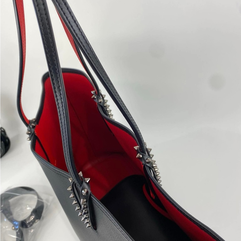 Christian Louboutin Black Tote with Red Interior EUC ❣️❣️❣️❣️❣️with pouch - Picture 3 of 9